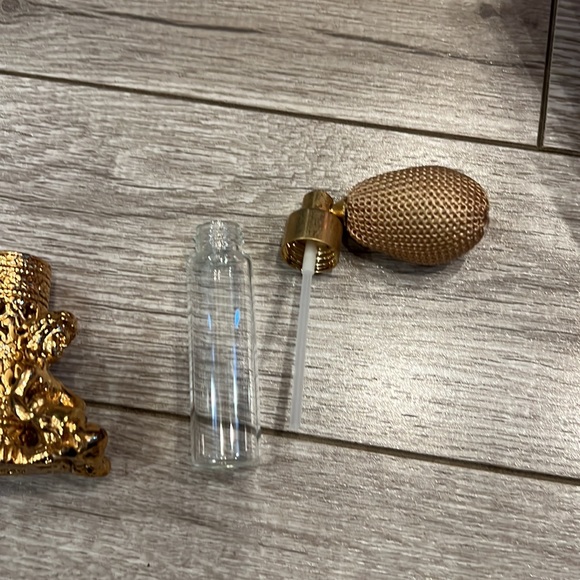 Vintage Stylebuilt Glass Perfume Bottle W/ Metal Holder- Made in USA Mid Century - Picture 7 of 7